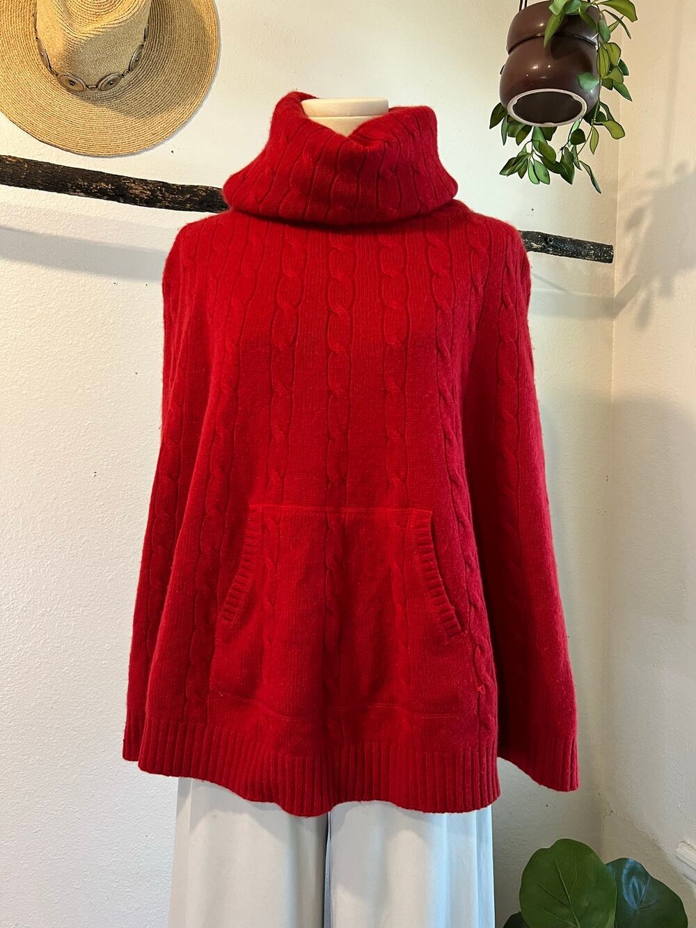 Ralph Lauren Black Label Red Cashmere Cable Knit Poncho Sweater One Size